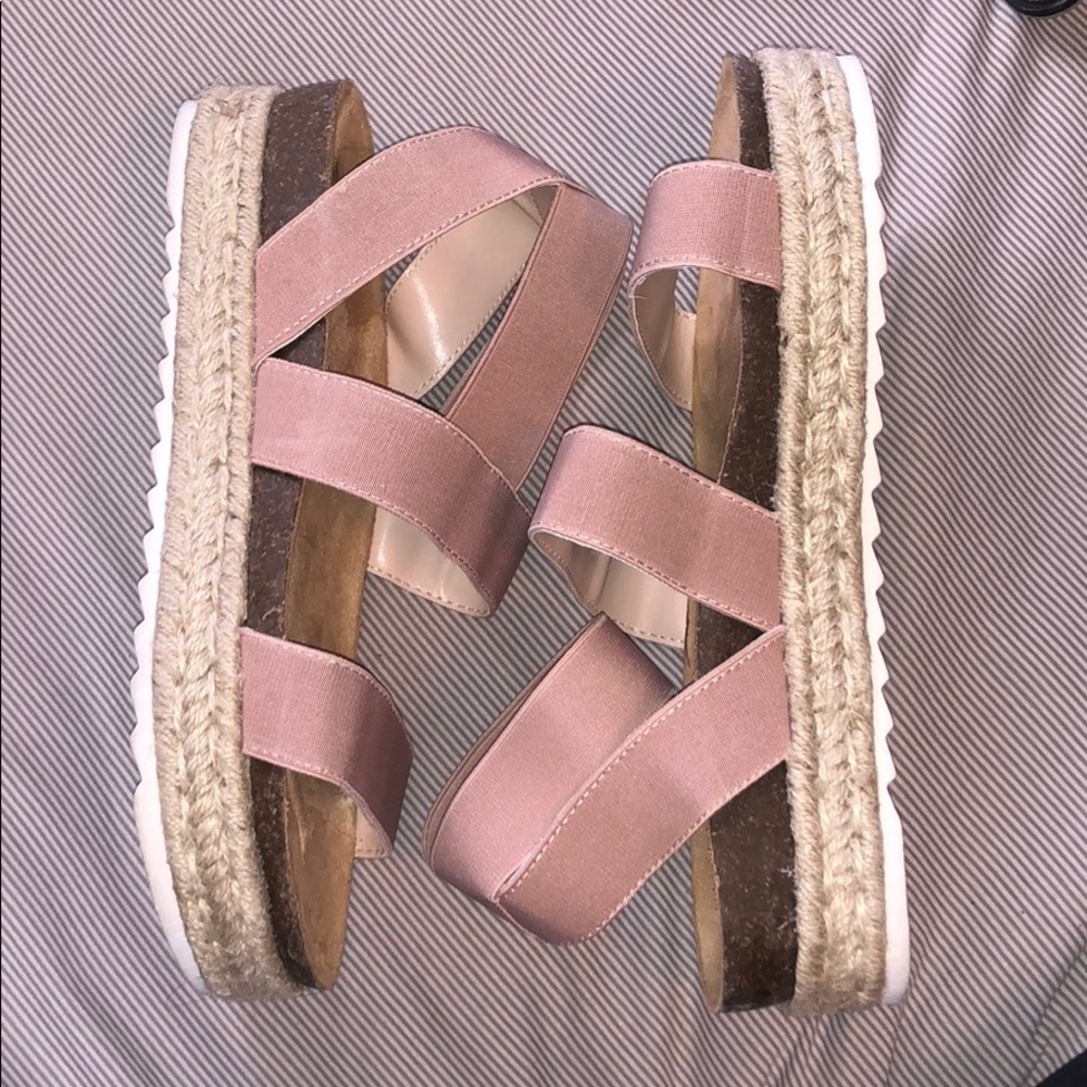 Sandals - Picture 2 of 7